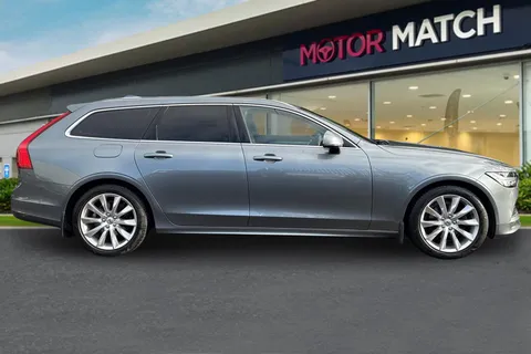 RE20APV Volvo V90 2.0 D4 Momentum Plus Auto Euro 6 (s/s) 5dr Thumbnail #4