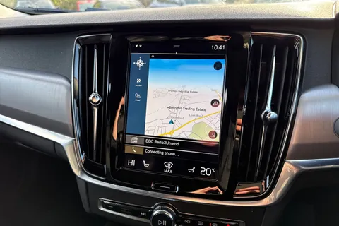 RE20APV Volvo V90 2.0 D4 Momentum Plus Auto Euro 6 (s/s) 5dr Thumbnail #13