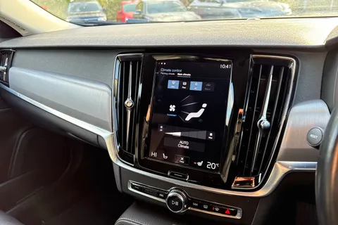 RE20APV Volvo V90 2.0 D4 Momentum Plus Auto Euro 6 (s/s) 5dr Thumbnail #20