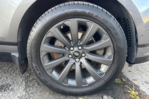 11 of 45 for Land Rover Range Rover Velar 2.0 P250 R-Dynamic SE Auto 4WD Euro 6 (s/s) 5dr