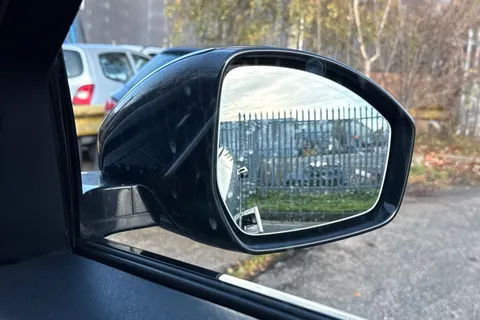 21 of 45 for Land Rover Range Rover Velar 2.0 P250 R-Dynamic SE Auto 4WD Euro 6 (s/s) 5dr