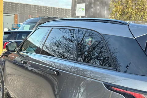 25 of 45 for Land Rover Range Rover Velar 2.0 P250 R-Dynamic SE Auto 4WD Euro 6 (s/s) 5dr