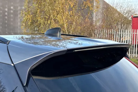 26 of 45 for Land Rover Range Rover Velar 2.0 P250 R-Dynamic SE Auto 4WD Euro 6 (s/s) 5dr