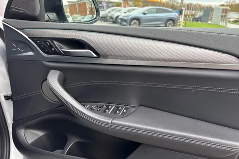 SH69TXR BMW X4 3.0 M40i Auto xDrive Euro 6 (s/s) 5dr Thumbnail #22