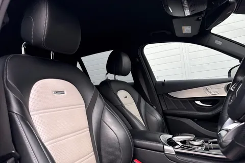 MV68LVE Mercedes-Benz Glc 4.0 GLC63 V8 BiTurbo AMG SpdS MCT 4MATIC+ Euro 6 (s/s) 5dr Thumbnail #24