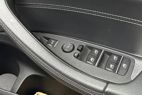 SH69TXR BMW X4 3.0 M40i Auto xDrive Euro 6 (s/s) 5dr Thumbnail #46