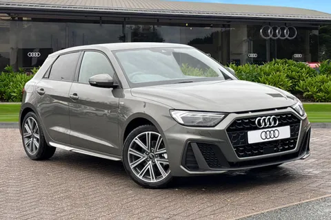 Audi A1 1.0 TFSI 30 S line Sportback Euro 6 (s/s) 5dr Thumbnail #2