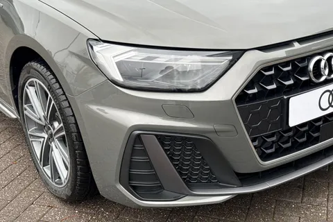 Audi A1 1.0 TFSI 30 S line Sportback Euro 6 (s/s) 5dr Thumbnail #9