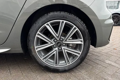 Audi A1 1.0 TFSI 30 S line Sportback Euro 6 (s/s) 5dr Thumbnail #12