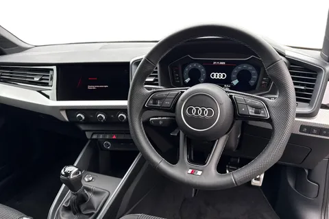 Audi A1 1.0 TFSI 30 S line Sportback Euro 6 (s/s) 5dr Thumbnail #18