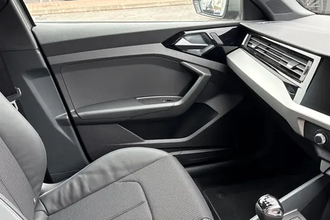 Audi A1 1.0 TFSI 30 S line Sportback Euro 6 (s/s) 5dr Thumbnail #20