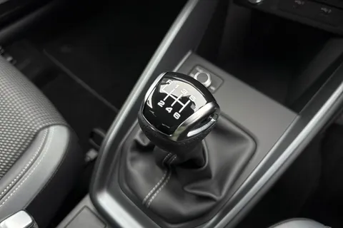 Audi A1 1.0 TFSI 30 S line Sportback Euro 6 (s/s) 5dr Thumbnail #23