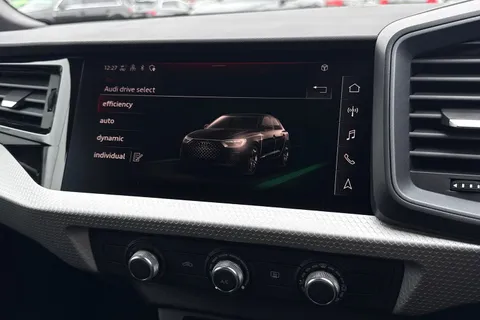 Audi A1 1.0 TFSI 30 S line Sportback Euro 6 (s/s) 5dr Thumbnail #31