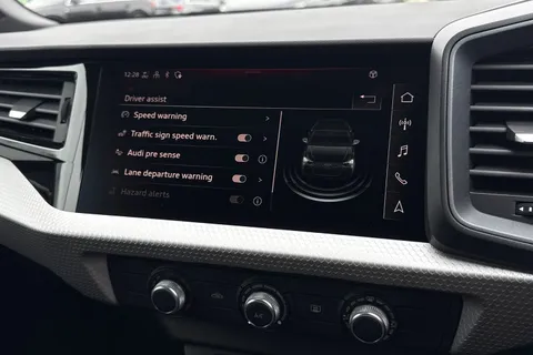 Audi A1 1.0 TFSI 30 S line Sportback Euro 6 (s/s) 5dr Thumbnail #34