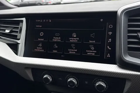 Audi A1 1.0 TFSI 30 S line Sportback Euro 6 (s/s) 5dr Thumbnail #37