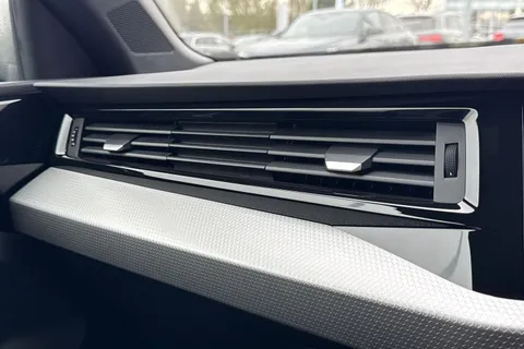 Audi A1 1.0 TFSI 30 S line Sportback Euro 6 (s/s) 5dr Thumbnail #55