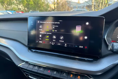 CX22VSK Škoda Octavia 1.4 TSI iV 13kWh SE Technology DSG Euro 6 (s/s) 5dr Thumbnail #42