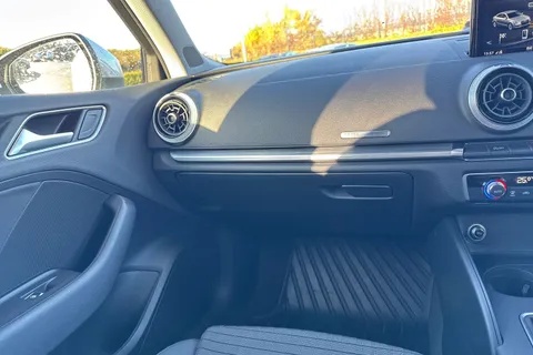 LD66ECJ Audi A3 1.4 TFSI CoD Sport S Tronic Euro 6 (s/s) 4dr Thumbnail #21