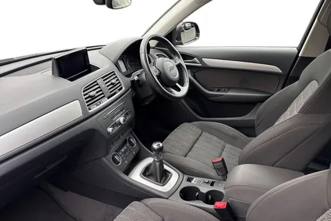 9 of 46 for Audi Q3 2.0 TDI Sport Euro 6 (s/s) 5dr