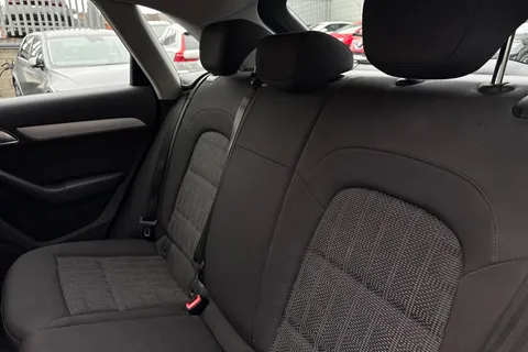 14 of 46 for Audi Q3 2.0 TDI Sport Euro 6 (s/s) 5dr