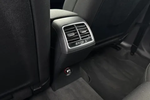 26 of 46 for Audi Q3 2.0 TDI Sport Euro 6 (s/s) 5dr