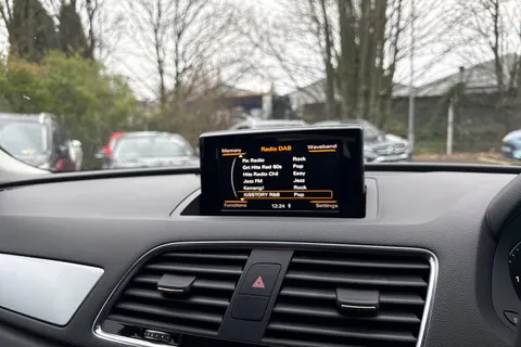 32 of 46 for Audi Q3 2.0 TDI Sport Euro 6 (s/s) 5dr