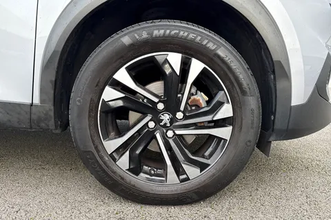 10 of 67 for PEUGEOT 2008 1.2 PureTech Allure Euro 6 (s/s) 5dr