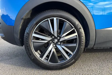 ND71FTU PEUGEOT 3008 1.6 13.2kWh GT Premium e-EAT Euro 6 (s/s) 5dr Thumbnail #12
