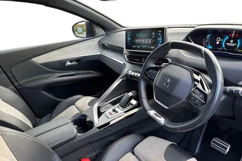 ND71FTU PEUGEOT 3008 1.6 13.2kWh GT Premium e-EAT Euro 6 (s/s) 5dr Thumbnail #15
