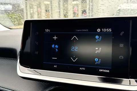 22 of 67 for PEUGEOT 2008 1.2 PureTech Allure Euro 6 (s/s) 5dr