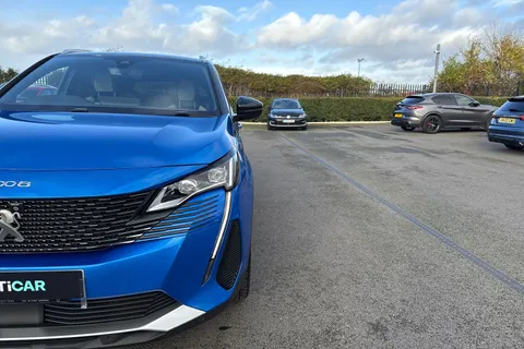 ND71FTU PEUGEOT 3008 1.6 13.2kWh GT Premium e-EAT Euro 6 (s/s) 5dr Thumbnail #27