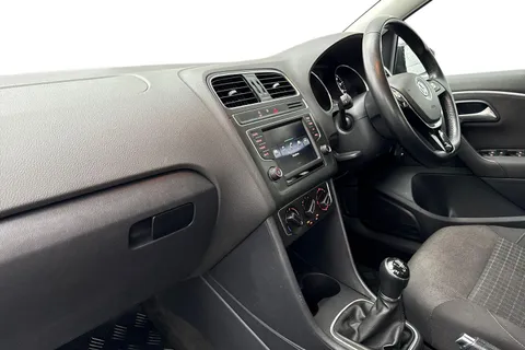 15 of 60 for Volkswagen Polo 1.2 TSI BlueMotion Tech SE Euro 6 (s/s) 5dr