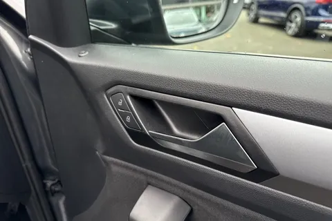 DF25AWP Volkswagen T-Roc 1.5 TSI Match 5dr DSG | Rear Camera | App Connect Thumbnail #22
