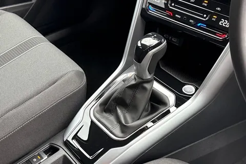 DF25AWP Volkswagen T-Roc 1.5 TSI Match 5dr DSG | Rear Camera | App Connect Thumbnail #24