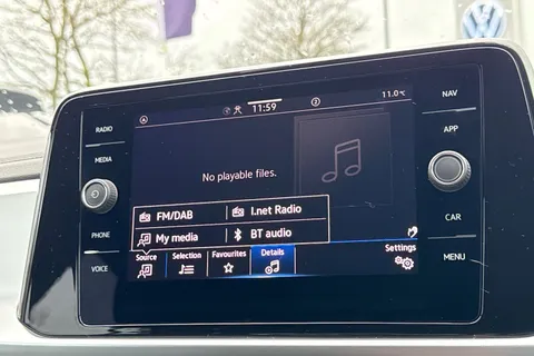 DF25AWP Volkswagen T-Roc 1.5 TSI Match 5dr DSG | Rear Camera | App Connect Thumbnail #30