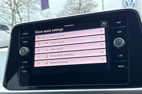 DF25AWP Volkswagen T-Roc 1.5 TSI Match 5dr DSG | Rear Camera | App Connect Thumbnail #32