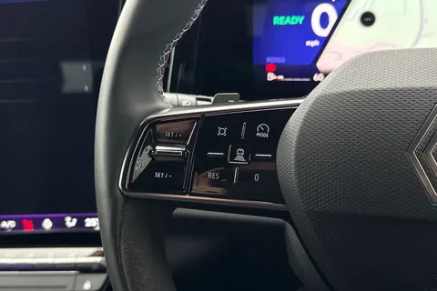 AK74UKU Renault Rafale 1.2 E-TECH techno esprit Alpine Auto Euro 6 (s/s) 5dr Thumbnail #37