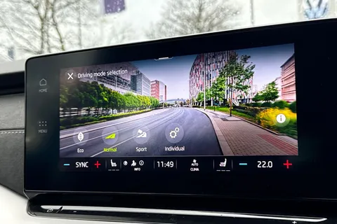 DV23WCD Škoda Octavia 1.5 TSI e-TEC MHEV SE L DSG Euro 6 (s/s) 5dr Thumbnail #34