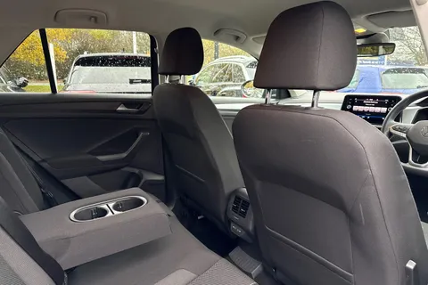 DF25AWP Volkswagen T-Roc 1.5 TSI Match 5dr DSG | Rear Camera | App Connect Thumbnail #37