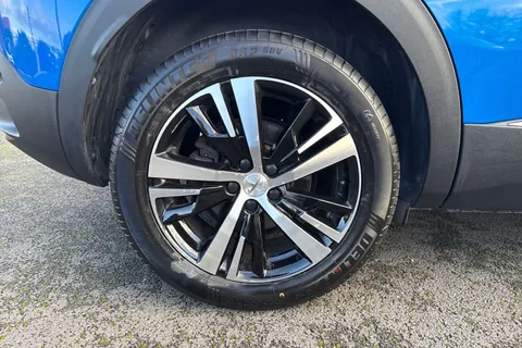 KN21SZK PEUGEOT 3008 1.2 PureTech GT EAT Euro 6 (s/s) 5dr Thumbnail #12