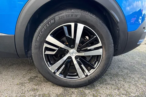 KN21SZK PEUGEOT 3008 1.2 PureTech GT EAT Euro 6 (s/s) 5dr Thumbnail #13