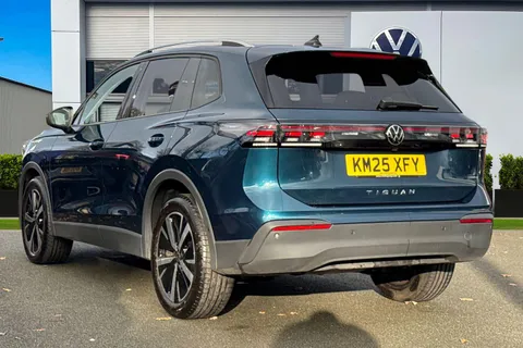 KM25XFY Volkswagen Tiguan 2.0 TDI Match 5dr DSG | Rear Camera | Power Tailgate Thumbnail #3