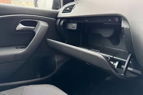 49 of 60 for Volkswagen Polo 1.2 TSI BlueMotion Tech SE Euro 6 (s/s) 5dr