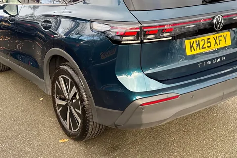 KM25XFY Volkswagen Tiguan 2.0 TDI Match 5dr DSG | Rear Camera | Power Tailgate Thumbnail #9