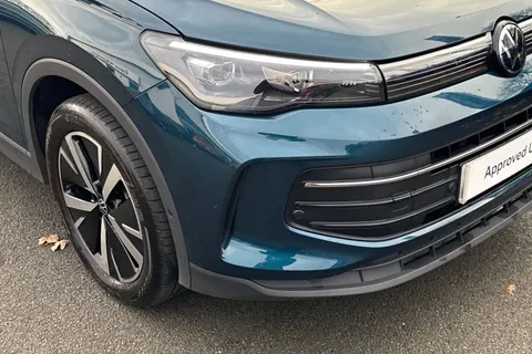 KM25XFY Volkswagen Tiguan 2.0 TDI Match 5dr DSG | Rear Camera | Power Tailgate Thumbnail #10