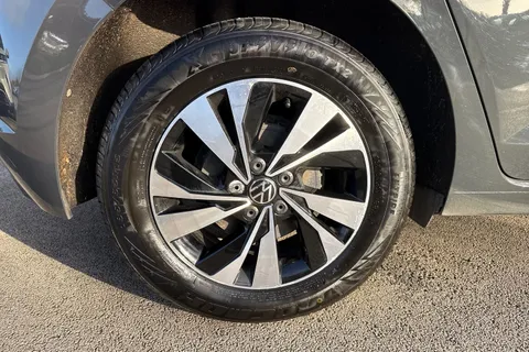 DV70RVF Volkswagen Polo 1.0 TSI Match Euro 6 (s/s) 5dr Thumbnail #12