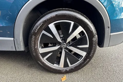 KM25XFY Volkswagen Tiguan 2.0 TDI Match 5dr DSG | Rear Camera | Power Tailgate Thumbnail #13