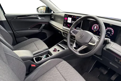 KM25XFY Volkswagen Tiguan 2.0 TDI Match 5dr DSG | Rear Camera | Power Tailgate Thumbnail #15