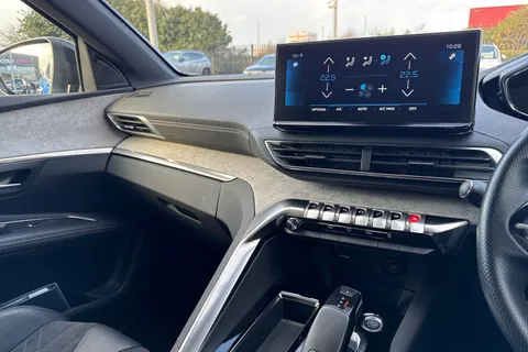 KN21SZK PEUGEOT 3008 1.2 PureTech GT EAT Euro 6 (s/s) 5dr Thumbnail #45