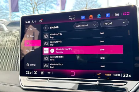 KM25XFY Volkswagen Tiguan 2.0 TDI Match 5dr DSG | Rear Camera | Power Tailgate Thumbnail #27